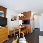Daire Le Borsat - Val Claret-4 By Interhome